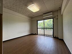 サンモリッツ 203 2階ワンルームのリビング/ダイニング