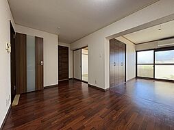 第2くめマンション 207 2階2LDKのリビング/ダイニング