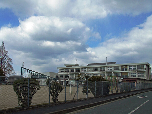 三宅町町立三宅小学校