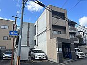 西院駅より徒歩3分 築20年8ヶ月 3階建の賃貸物件