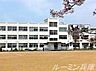 周辺：神戸市立高丸小学校 689m