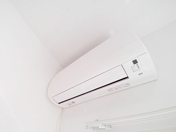 画像13:冷暖房エアコン完備