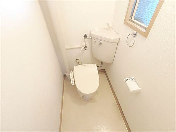 画像22:ウォシュレット付きのトイレ
