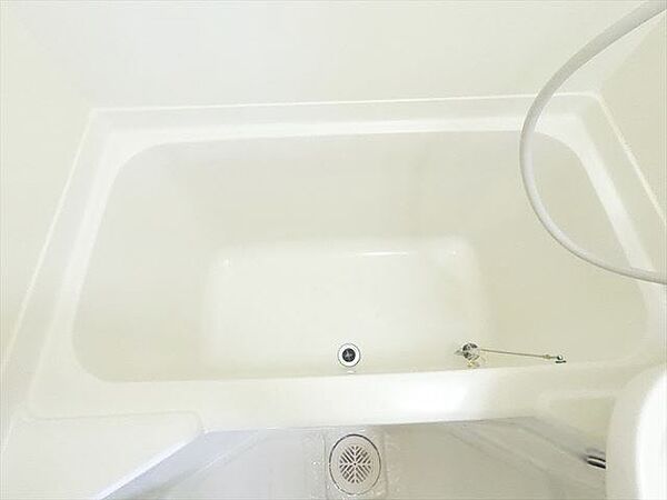 画像16:浴槽