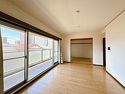 ファミール桜町 3LDKのリビング/ダイニング