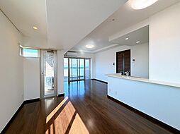 ロイヤルガーデン高松駅西オーシャンビュー弐番館