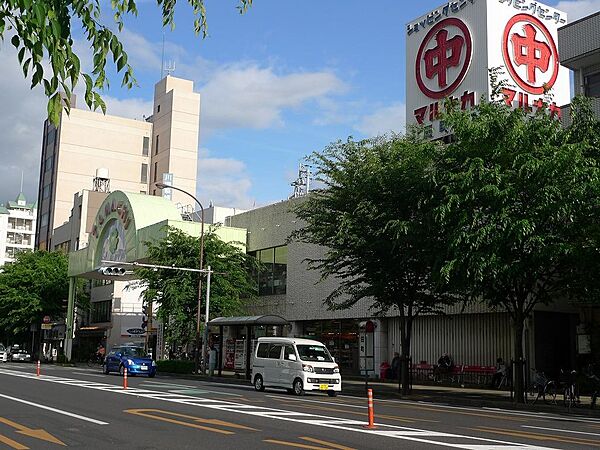 スーパーマルナカ田町店：徒歩7分（490ｍ）