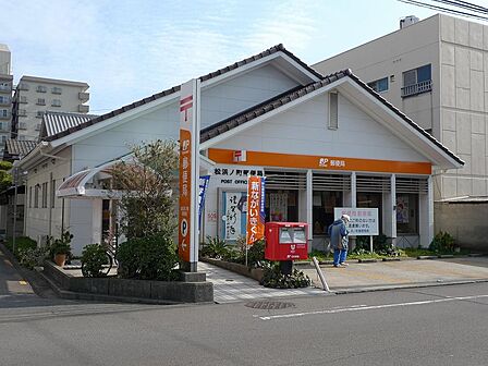 高松浜ノ町郵便局:徒歩9分(690m)