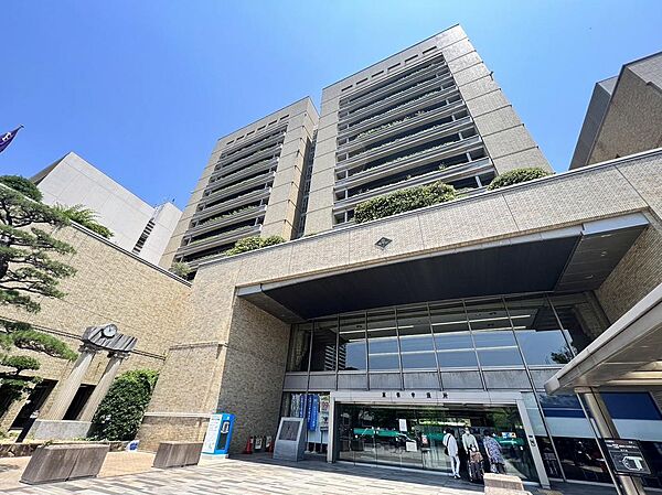高松市役所：徒歩6分（420ｍ）