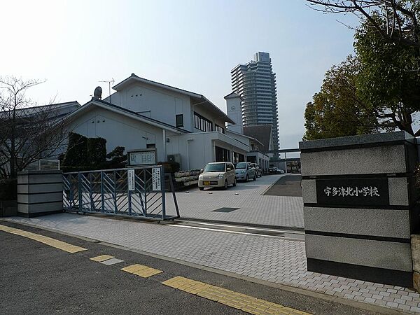 宇多津町立宇多津北小学校：徒歩13分（1000ｍ）