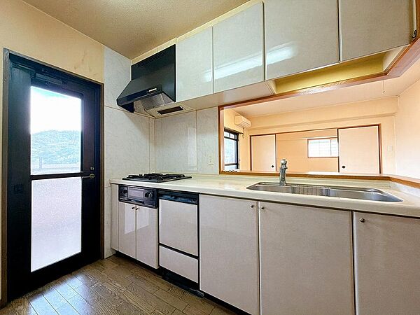 カウンターキッチン