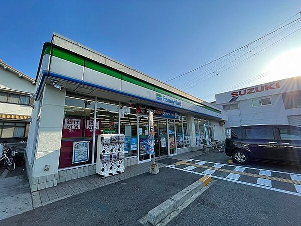 ファミリーマート 堺草部店
