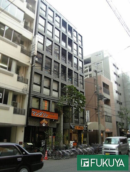外観：327002997156
