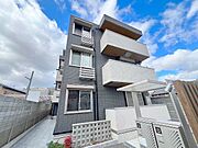 河内山本駅より徒歩24分 築4年2ヶ月 3階建の賃貸物件