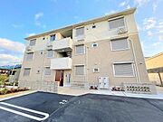 藤井寺駅より徒歩14分 築3年8ヶ月 3階建の賃貸物件