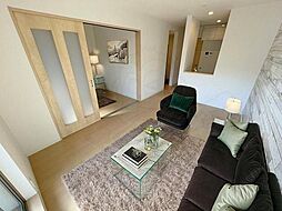 Fstyle柏原上市 2階1LDKのリビング/ダイニング