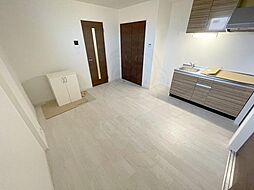 1er Camellia 2階1LDKのリビング/ダイニング