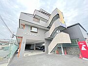 堅下駅より徒歩3分 築30年11ヶ月 4階建の賃貸物件