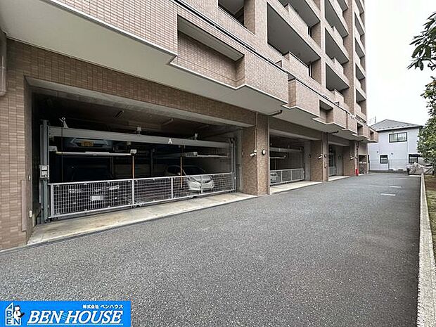 グランイーグル横濱鶴見II−駐車スペース