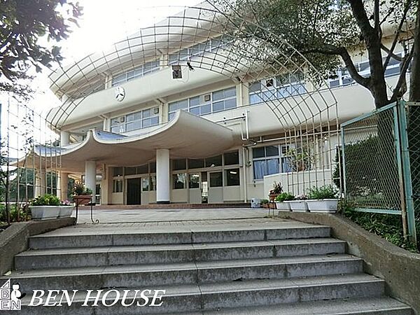 横浜市立上の宮中学校 徒歩21分。部活動帰りの帰宅も安心の距離です！ 1680m