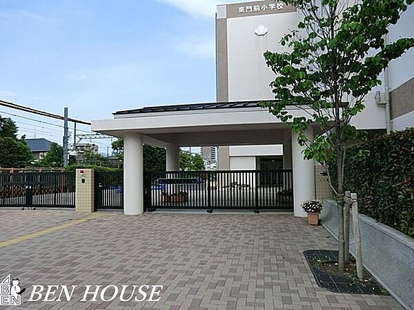 川崎市立東門前小学校 徒歩0分。教育施設が近くに整った、子育て世帯も安心の住環境です。 1m