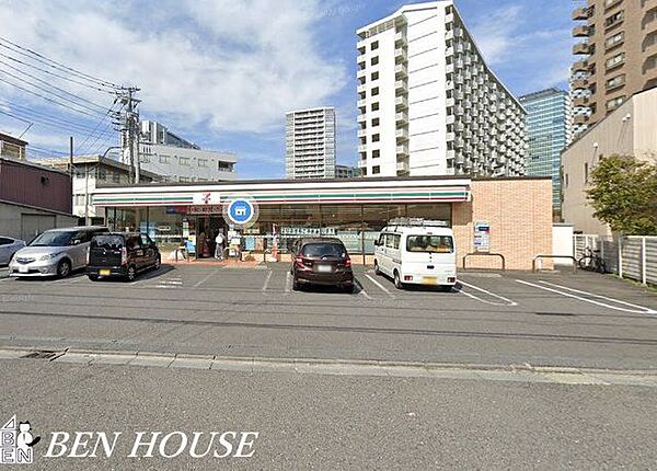 ココカラファイン川崎四谷上町店 徒歩10分。夜遅くまで営業しているので便利ですね♪ 730m