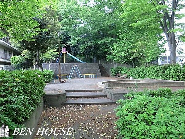 菅生清水公園 徒歩12分。 940m