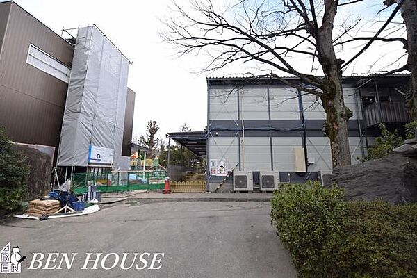 城郷幼稚園 徒歩5分。 400m