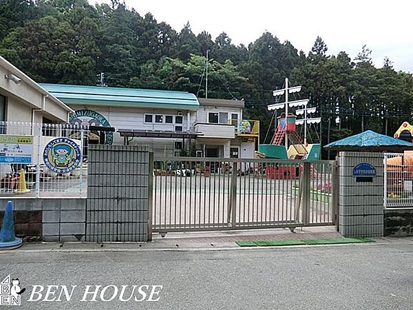 しみずおか幼稚園 徒歩1分。教育面に力を入れている幼稚園です。就学前のお子様のコミュニティ作りにも◎ 80m
