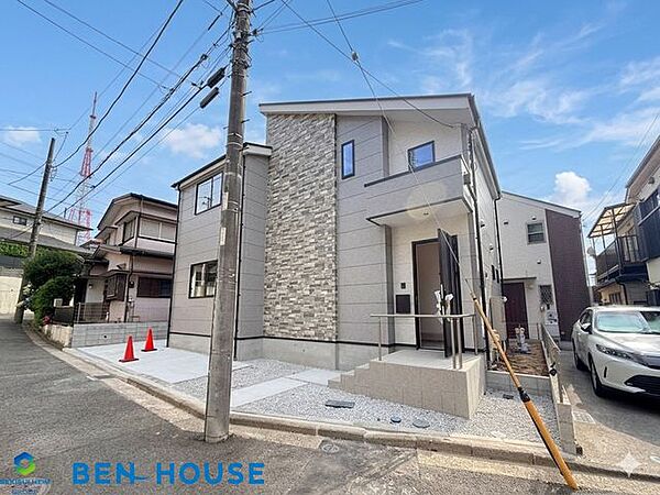 ・水回り設備が集約されたプランで家事動線も短く済み、日々の家事負担も軽減できます・日々の生活をサポートしてくれる充実仕様・設備搭載邸宅・収納も充実完備でどちらのお部屋もスッキリ片付きます
