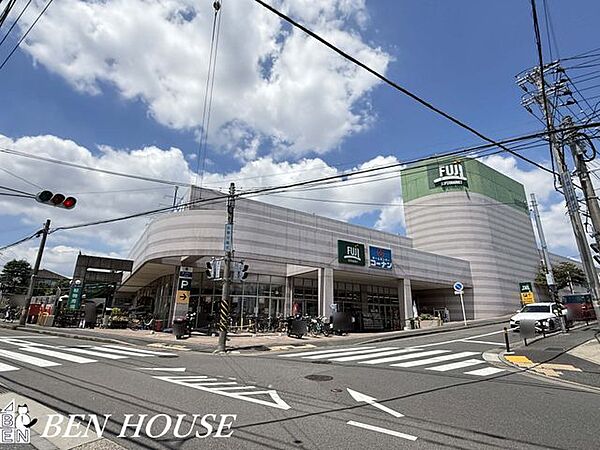 Fuji上野川店 徒歩12分。 910m