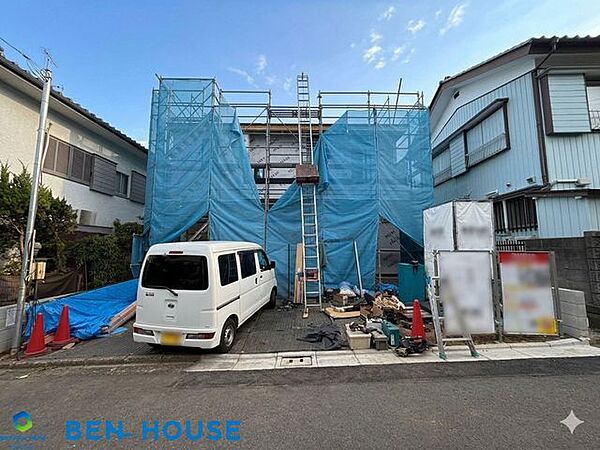 ・駐車3台可能な広々敷地は49坪超ございます・リビングには床暖房標準設置・パントリーには食品のストックたっぷりできます・食洗器付きでお片付けも楽々、浄水機能付きキッチン水栓