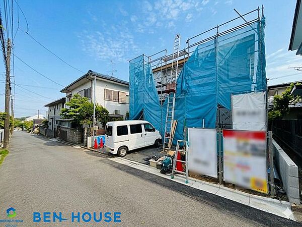 ・駐車3台可能な広々敷地は49坪超ございます・パントリーには食品のストックたっぷりできます・食洗器付きでお片付けも楽々、浄水機能付きキッチン水栓でいつでも安全に調理にも利用できます