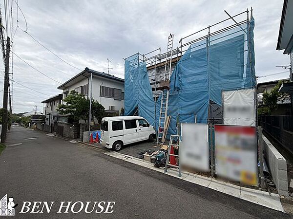・洗面室が広く工夫次第でユーティリティスペースとして大活躍・両面にバルコニーがあり洗濯物もたっぷり干せます・将来間取り変更して5ＬＤＫとしても利用可能・ウォークインクローゼットもございます