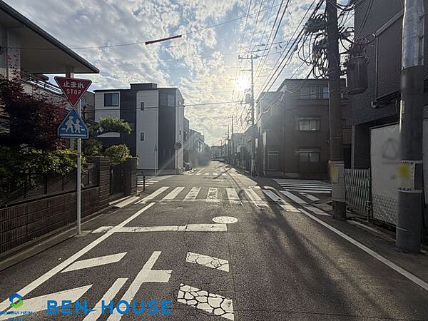 ・断熱性能の強化と高効率設備の導入により、快適な住環境を維持しながら省エネルギーな暮らしを実現することのできるＺＥＨ水準の省エネ住宅です・日々の暮らしをサポートしてくれる充実の仕様・設備搭載