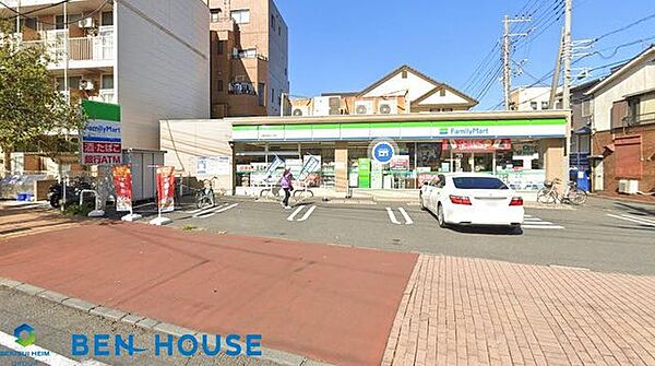 ファミリーマート川崎大島五丁目店 徒歩3分。お出かけ前やお帰りの立ち寄りにも便利なコンビニ。 240m