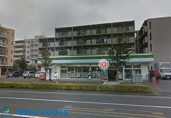 ファミリーマートサンズ新吉田店 徒歩3分。通勤後や家事の合間にも行きやすいコンビニです 170m