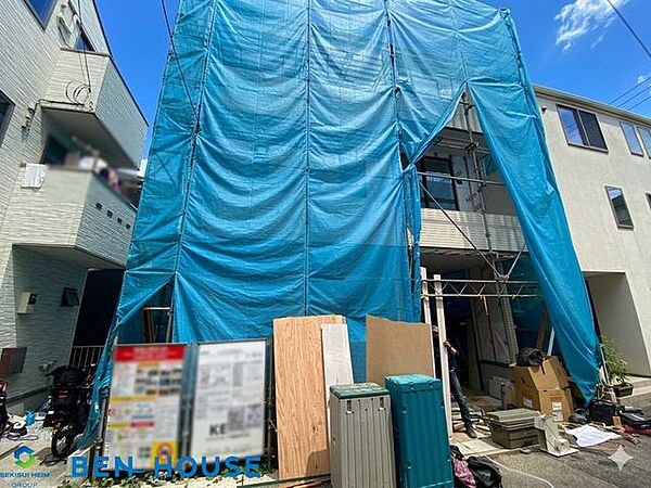 ・食洗器付きでお片付けもラクラク、浄水機能付きキッチン水栓でいつでも安全に調理にも利用できます・収納豊富で家中スッキリ、家族の荷物もきれいに収まる使いやすい間取り・是非ご確認ください