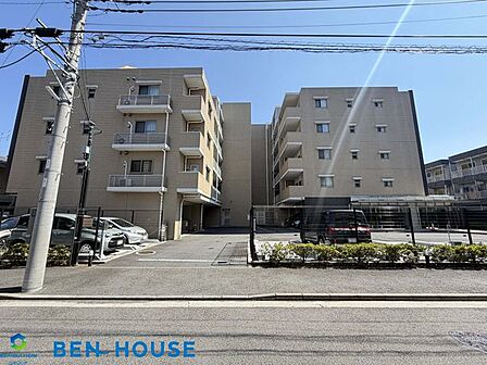 エクセレントグレース綱島ー外観・東急新横浜線「新綱島」駅徒歩6分!東横線「綱島」駅徒歩7分・24時間セキュリティシステム完備・「アピタテラス横浜綱島」「トレッサ横浜」など生活便利施設多数