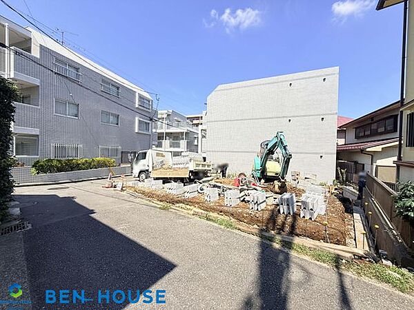 ・建築条件なし売地でお好きなハウスメーカーで建築できます・「神大寺2丁目」アドレス！角地に位置し開放感のある限定1区画分譲地・南西角地に位置した25坪超の広々敷地・是非ご確認ください