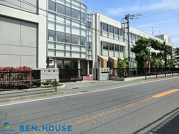 川崎市立橘中学校 徒歩6分。部活動帰りの帰宅も安心の距離です！ 480m