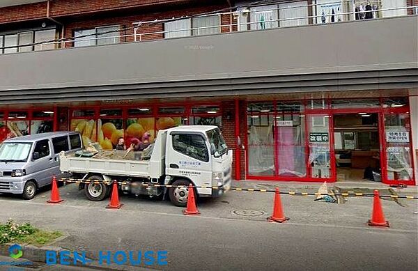 まいばすけっと高田西店 徒歩11分。家事の合間にお買い物もできる気軽な近さ♪ 870m