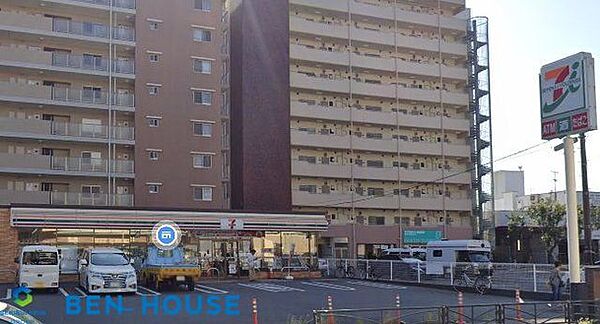 セブンイレブン横浜鶴見中央5丁目店 徒歩4分。時間がない時にさっと寄れて便利なコンビニ。 280m