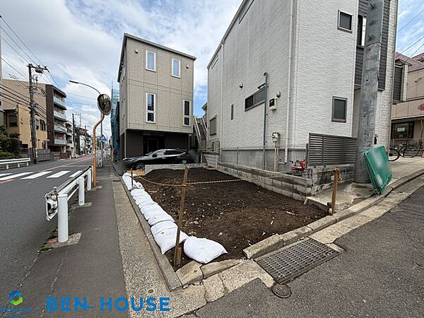 ・省エネ高効率給湯器「エコジョーズ」搭載！・暮らしの質を高める住空間、快適なエコライフを実現できますね！・24時間換気システムで空気が循環されクリーンな住空間でお過ごしいただけます