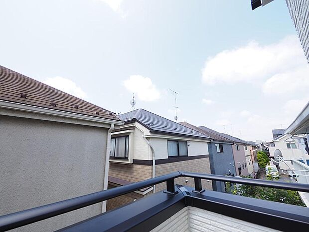 現地からの眺望です。実際の日当たりなどは、現地にてご確認ください。