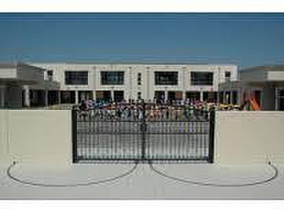 坂の上幼稚園まで約805m