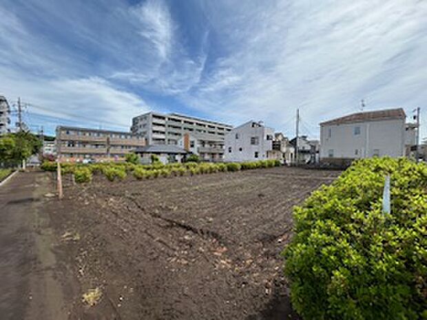交通量や駅までの距離も、土地購入時の大切なポイントです。実際に現地でご確認ください。