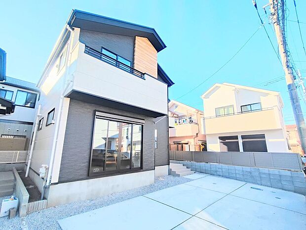 現地のご案内のほか、先々の暮らしに必要なお金や、最適な準備などもご説明いたします。