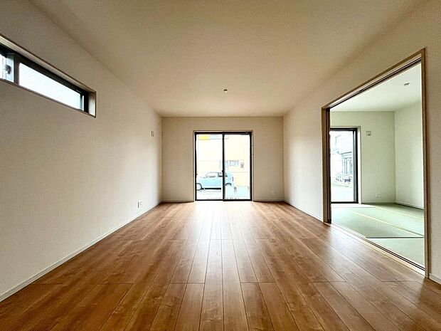 お住まいの中心のLDKは、自然とご家族が集まる癒しの空間です。