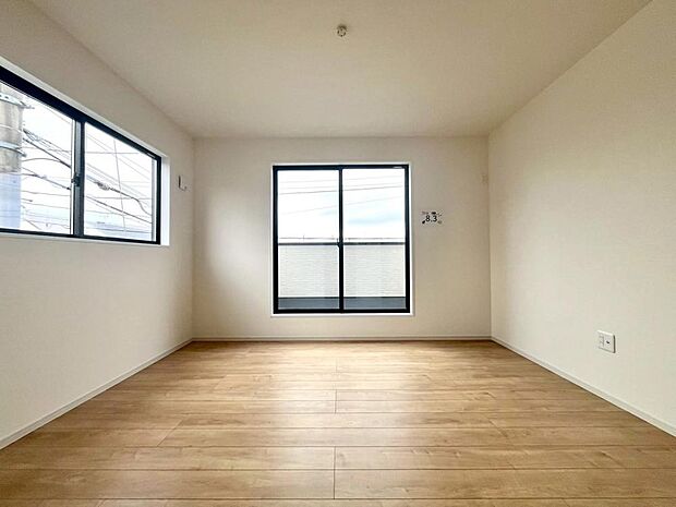 お手入れがしやすい仕様です。普段はフロアモップなどを使って、簡単にお掃除ができそうです。